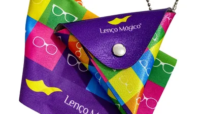 100 Chaveiro Triângulo + Microfibra Premium 15×15 – Personalizado