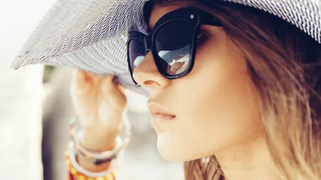 Saiba como curtir o verão sem colocar em risco a saúde dos seus olhos