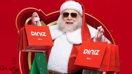 Papai Noel é a estrela da nova companha de Natal das Óticas Diniz