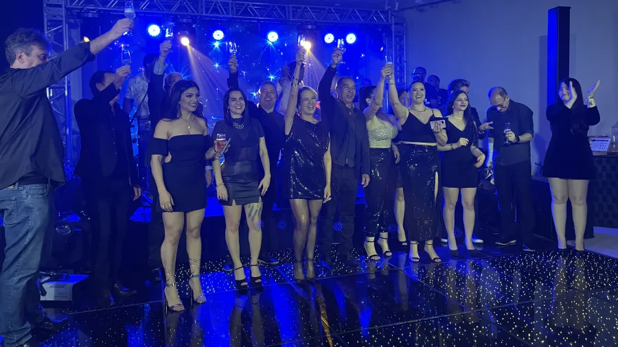 Ajorsul celebra seus 65 anos