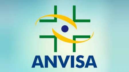 ANVISA veta 5 empresas de fabricar pomadas para cabelo
