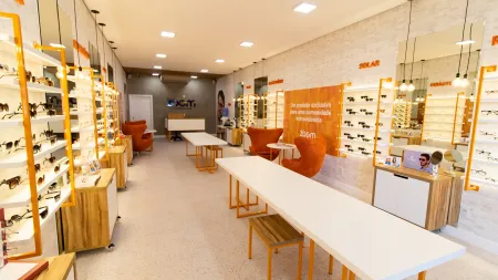 Óticas ZOOM inaugura nova unidade em Araras/SP