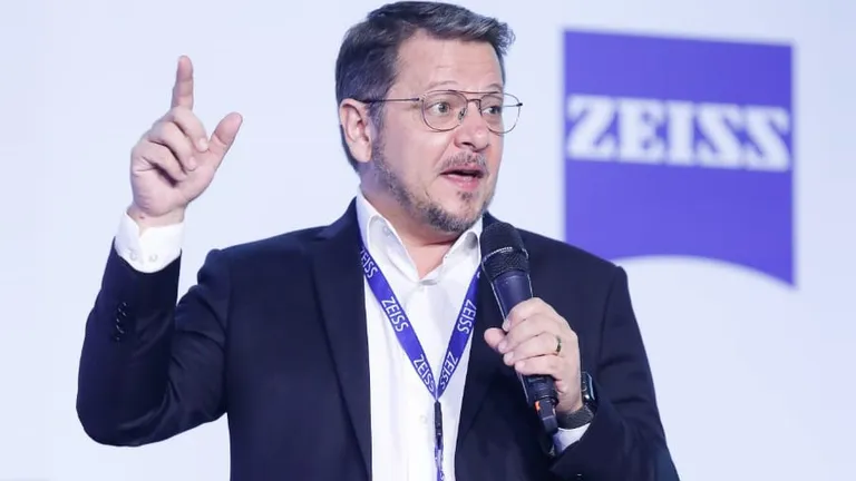 ZEISS reúne gerentes das óticas ZEISS VISION CENTER para convenção em Petrópolis