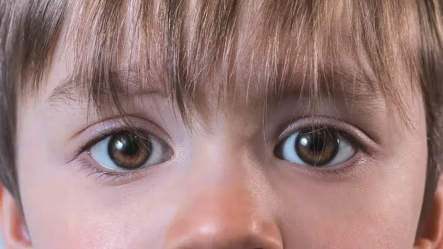 Cuidados com os olhos das crianças e acidentes domésticos nas férias
