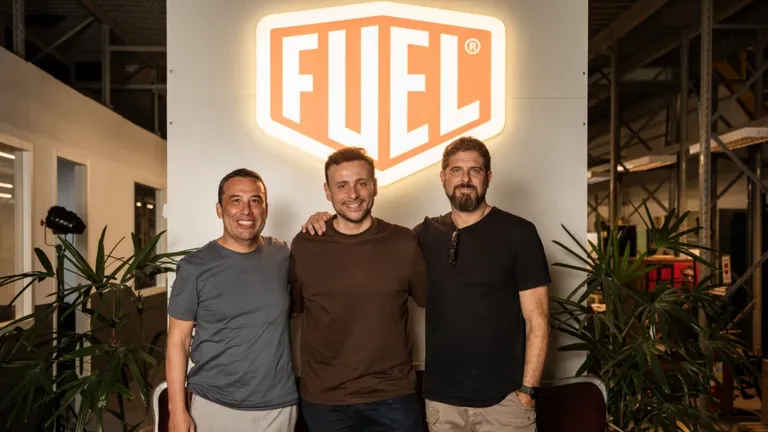 Fuel Eyewear aposta em influência e autenticidade ao anunciar Léo Fuchs como embaixador da marca
