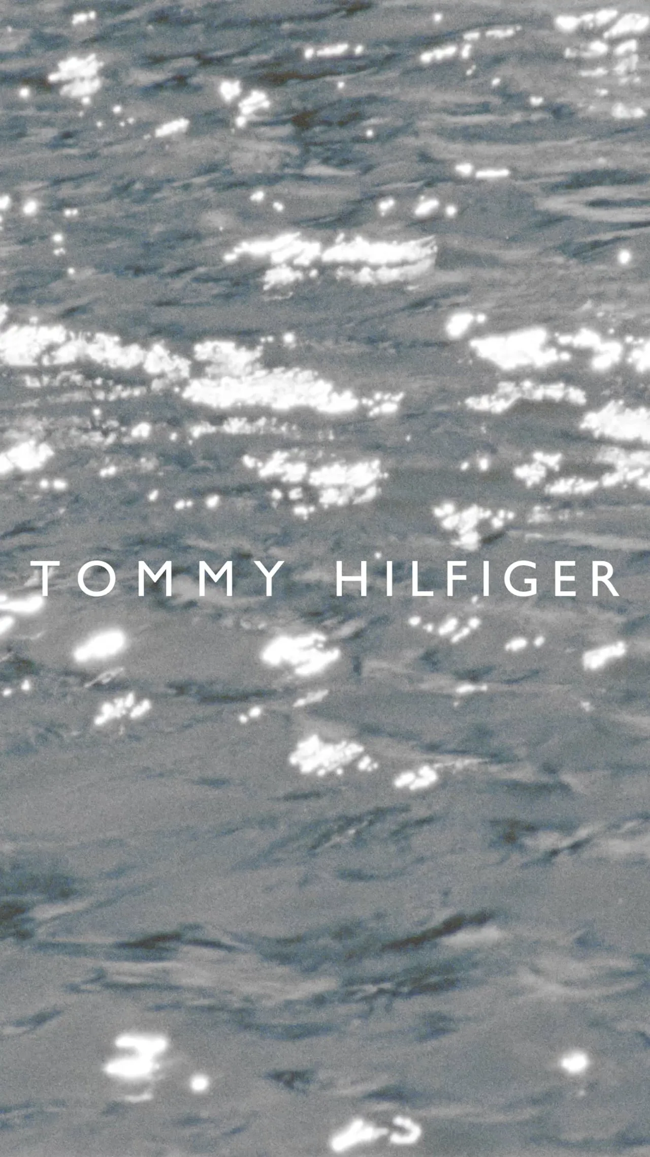 A nova coleção de óculos escuros Tommy Hilfiger combina sofisticação e modernidade