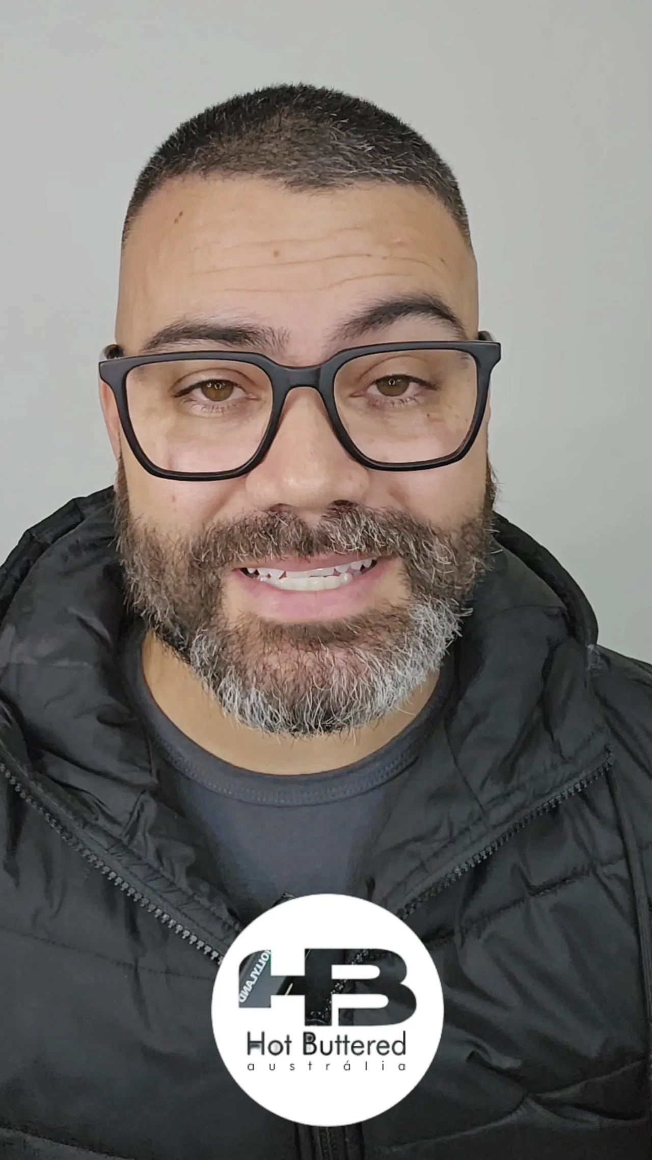 História das Marcas Eyewear - HB-Hot Buttered